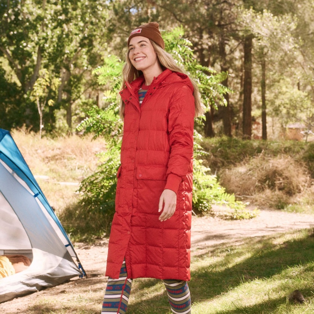 The Great + Eddie Bauer Long Down Parka TOMATO